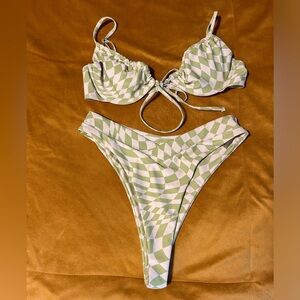 Aurelle Swim - Riza top M and bottom M - green and white